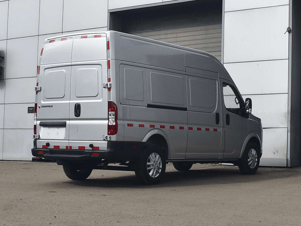 Цельнометаллический фургон металлик DongFeng